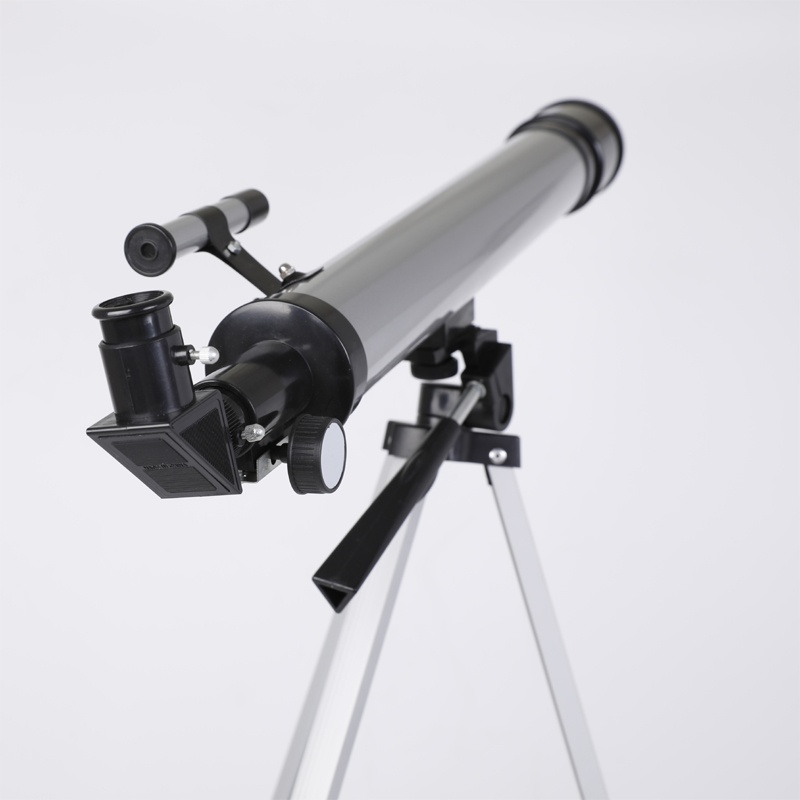 天文望遠(yuǎn)鏡，折射式天文望遠(yuǎn)鏡